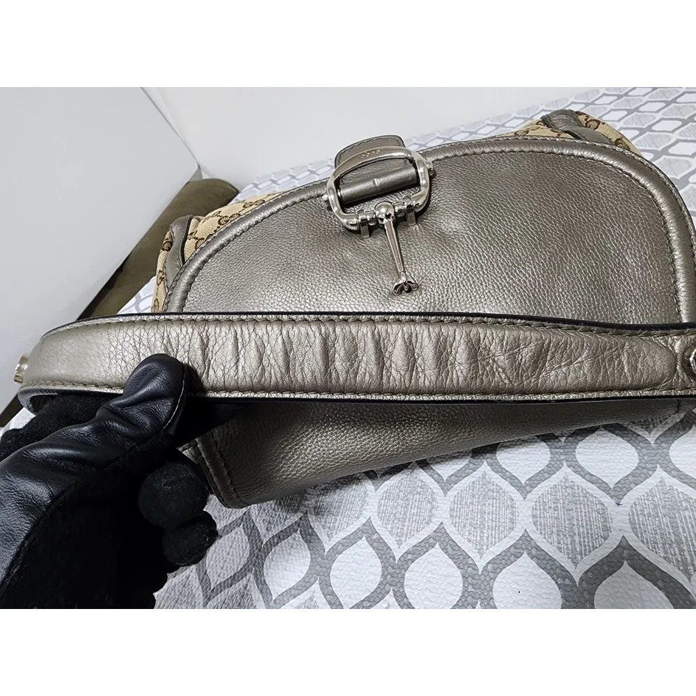 Gucci Medium GG Canvas Techno Horsebit Flap Hobo Bag Grey/Beige